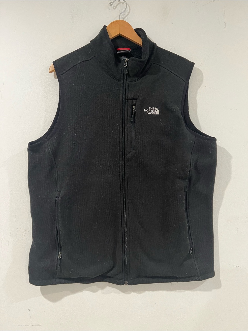 The North Face Men’s Black Fleece Vest - Classic Zip Front XL